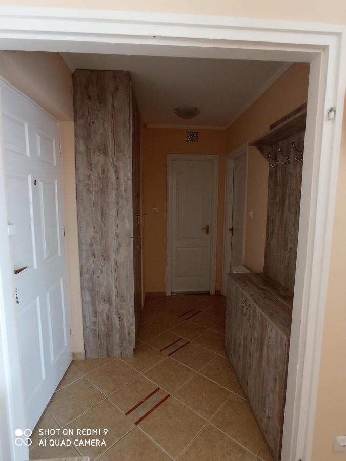 Márta Apartman Hajdúszoboszló Esterno foto